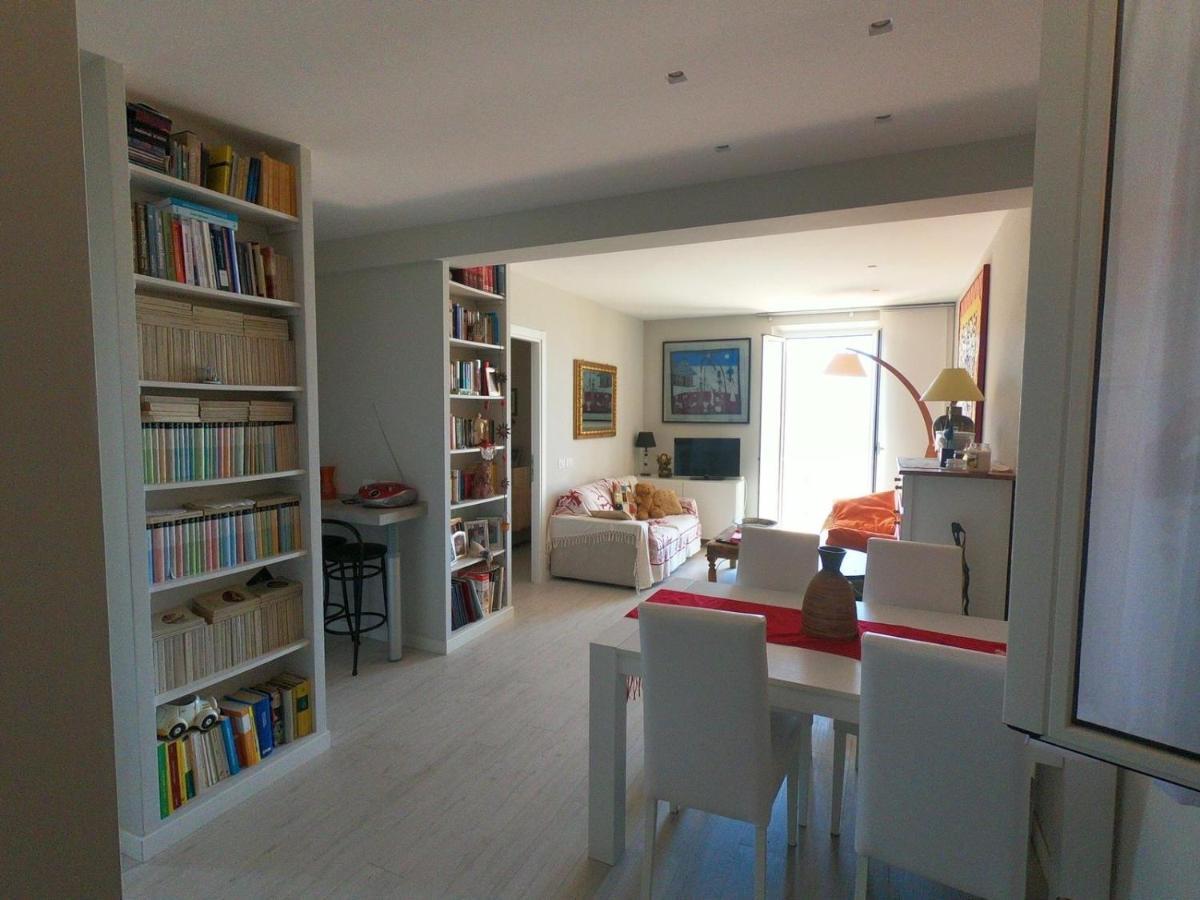 Rosso Tramonto Luxury-White- Ladispoli, Lungomare Regina Elena 58 Villa Luaran gambar
