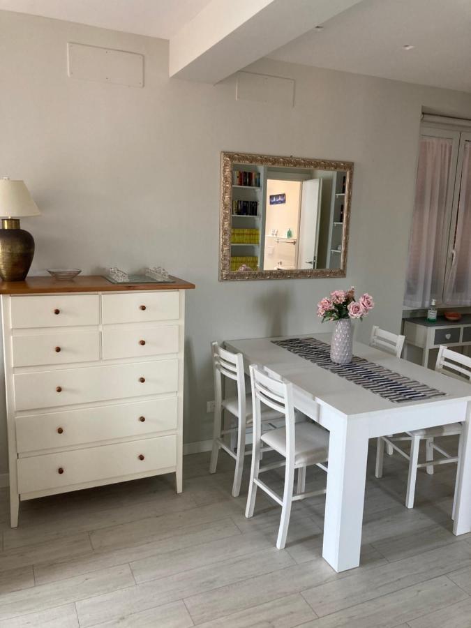 Rosso Tramonto Luxury-White- Ladispoli, Lungomare Regina Elena 58 Villa Luaran gambar